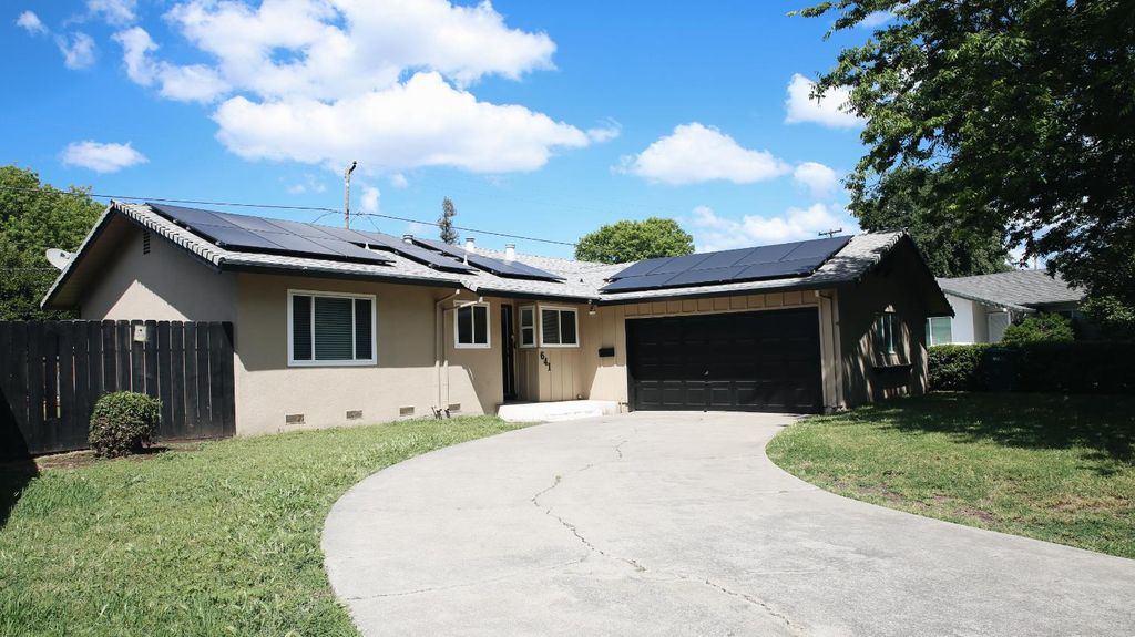 641 S West Lincoln Road, Stockton, CA 95207