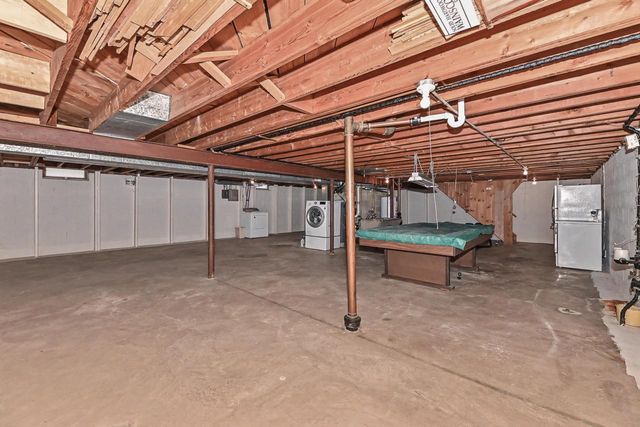 5400 Laura LANE, Greendale, WI 53129