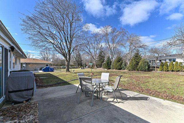 5400 Laura LANE, Greendale, WI 53129