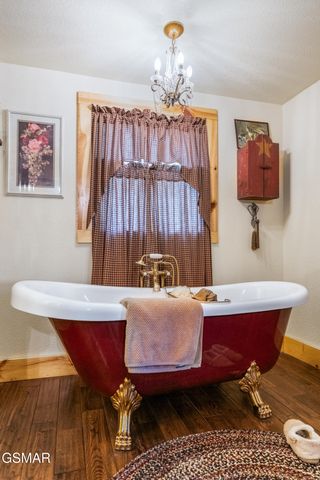 1303 Witt Hollow Rd., Sevierville, TN 37862