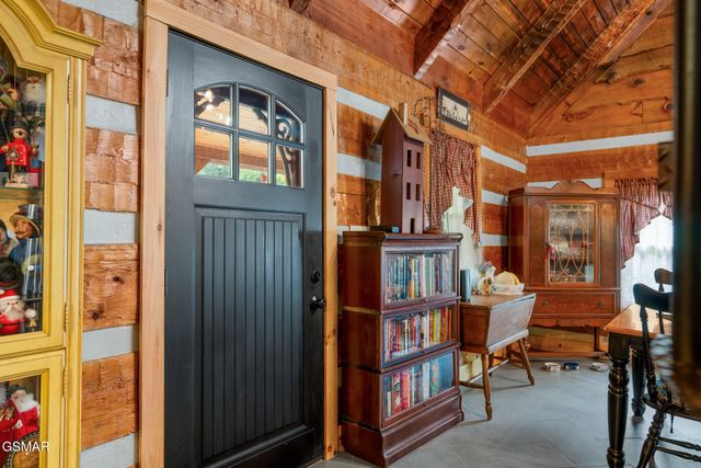 1303 Witt Hollow Rd., Sevierville, TN 37862