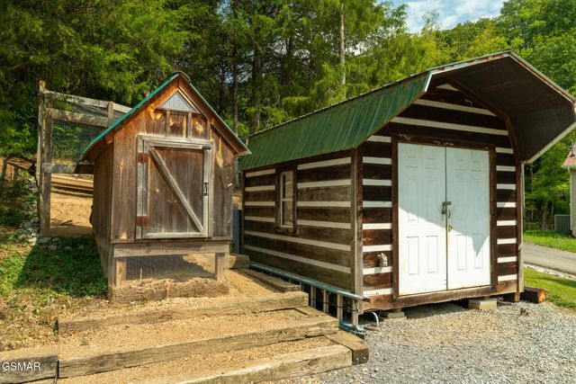 1303 Witt Hollow Rd., Sevierville, TN 37862