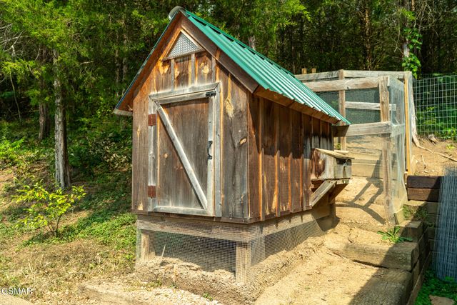 1303 Witt Hollow Rd., Sevierville, TN 37862