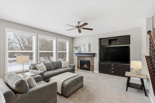 3721 Strawberry Lane, Chanhassen, MN 55331