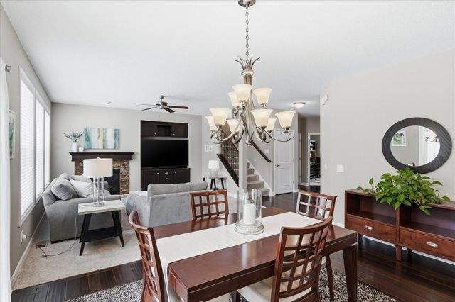 3721 Strawberry Lane, Chanhassen, MN 55331