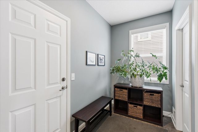 3721 Strawberry Lane, Chanhassen, MN 55331