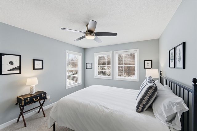 3721 Strawberry Lane, Chanhassen, MN 55331