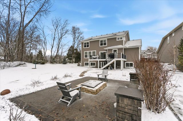 3721 Strawberry Lane, Chanhassen, MN 55331