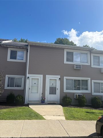 4 Fishkill Glen Drive C, Fishkill, NY 12524
