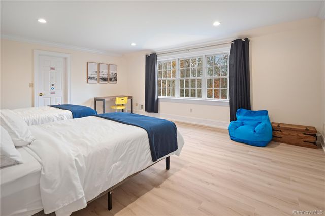 11 Lost Nations Road, Pound Ridge, NY 10576