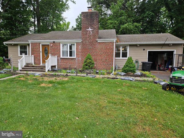 44 DEVON RD, Mount Holly, NJ 08060