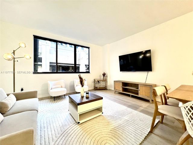 540 Brickell Key Dr 202, Miami, FL 33131