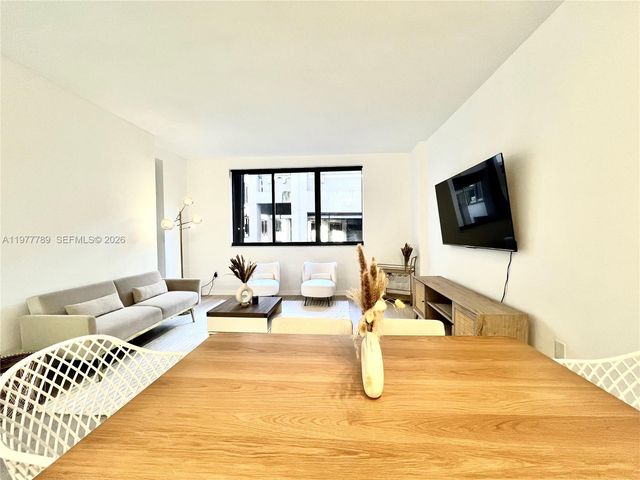 540 Brickell Key Dr 202, Miami, FL 33131