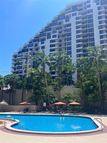 540 Brickell Key Dr 202, Miami, FL 33131