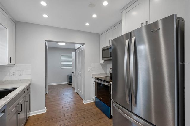 5104 W CLEVELAND STREET, Tampa, FL 33609