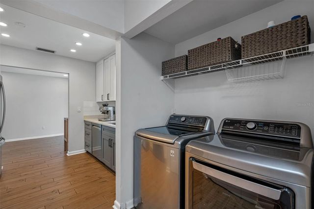 5104 W CLEVELAND STREET, Tampa, FL 33609
