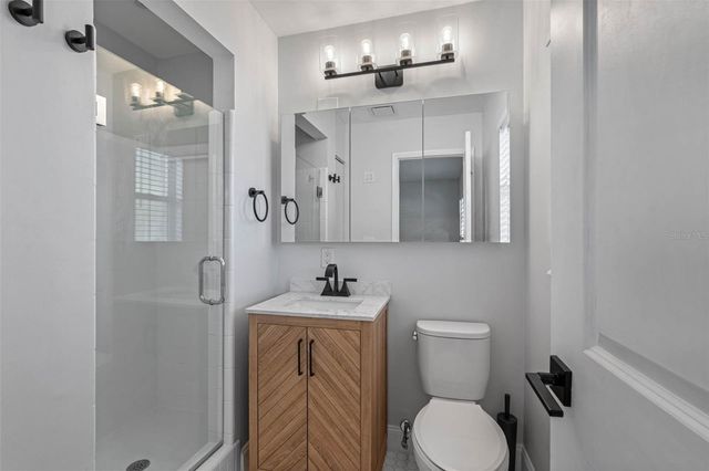 5104 W CLEVELAND STREET, Tampa, FL 33609