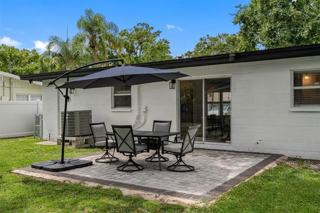 5104 W CLEVELAND STREET, Tampa, FL 33609