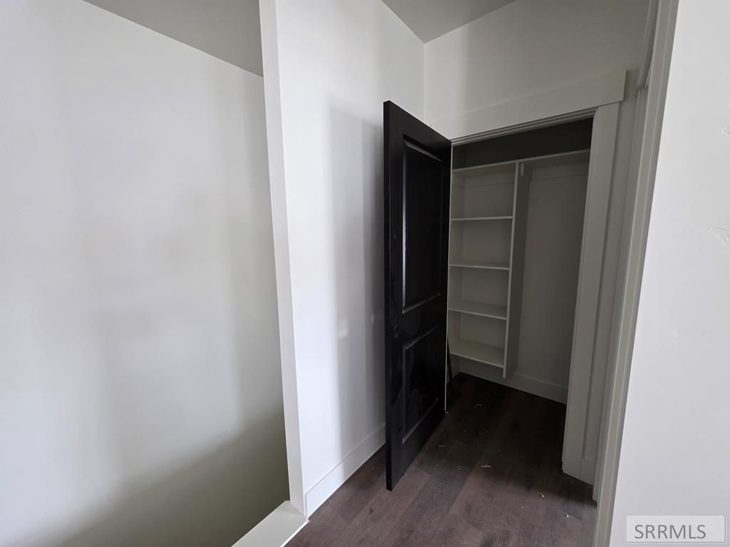 Image 11 of property listing at 672 S Cutler Avenue, Sugar City, ID 83448