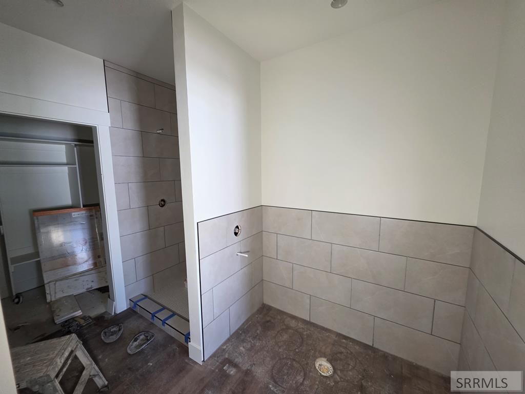 Image 13 of property listing at 672 S Cutler Avenue, Sugar City, ID 83448