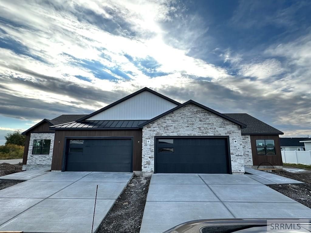 Image 2 of property listing at 672 S Cutler Avenue, Sugar City, ID 83448