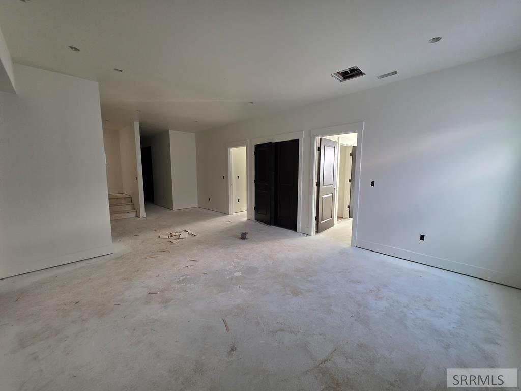 Image 20 of property listing at 672 S Cutler Avenue, Sugar City, ID 83448