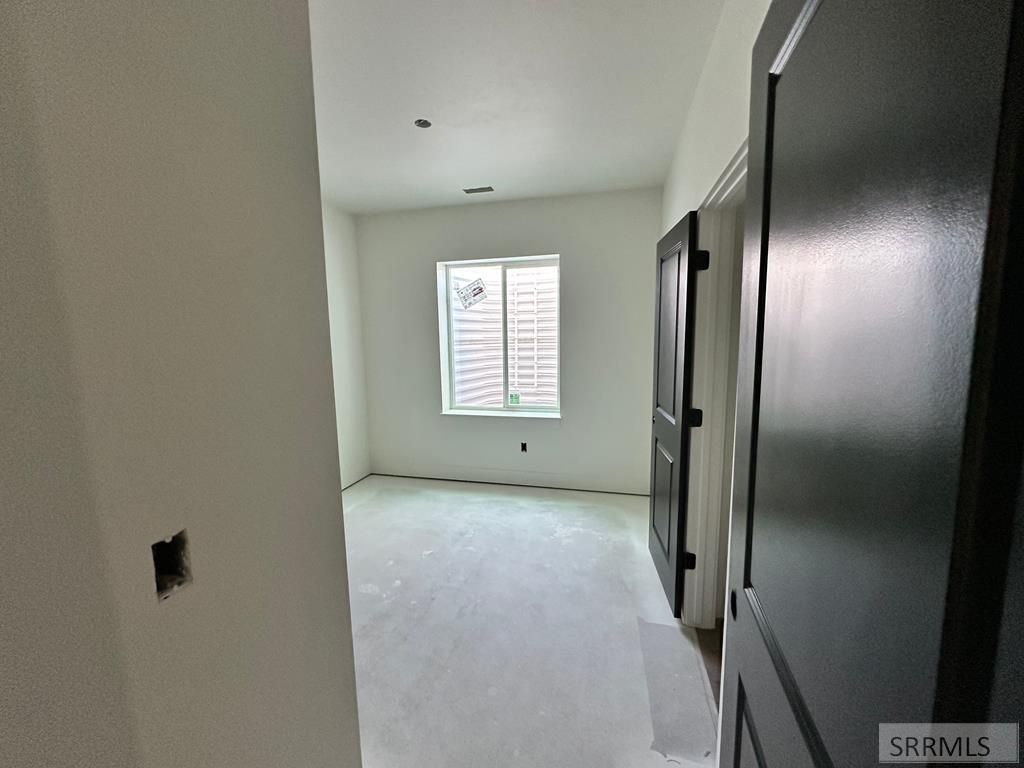 Image 24 of property listing at 672 S Cutler Avenue, Sugar City, ID 83448