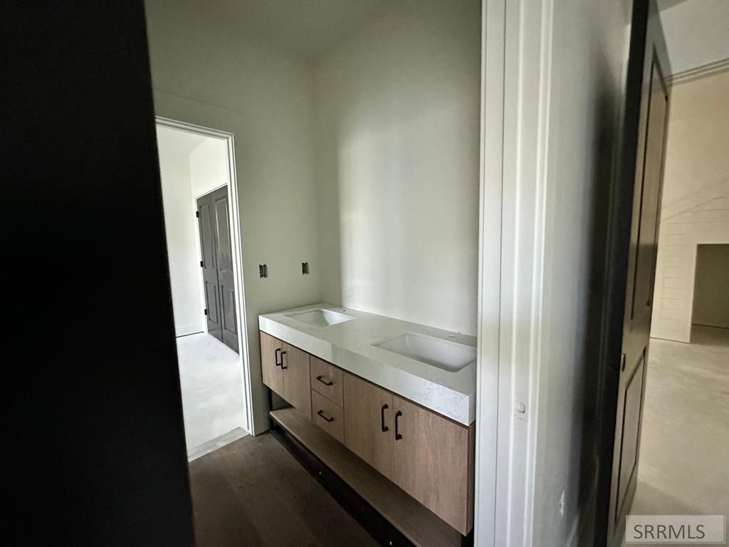 Image 25 of property listing at 672 S Cutler Avenue, Sugar City, ID 83448