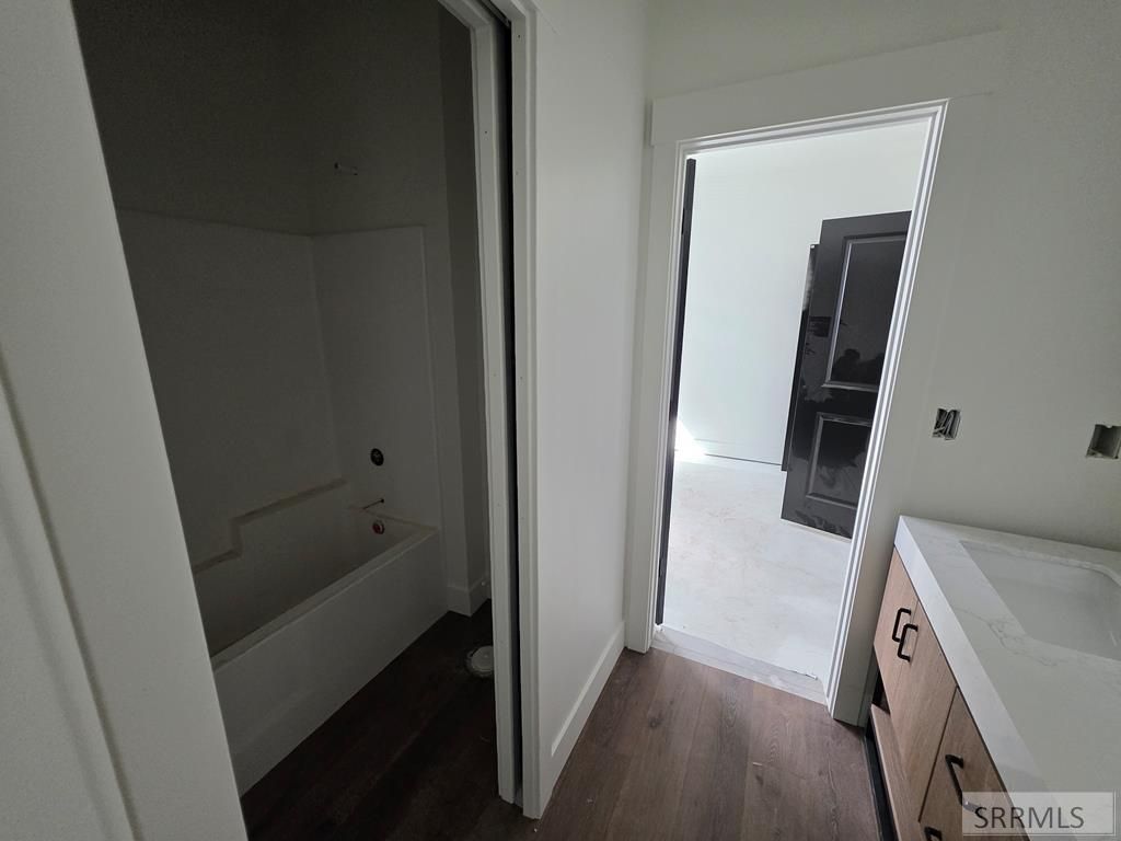 Image 26 of property listing at 672 S Cutler Avenue, Sugar City, ID 83448