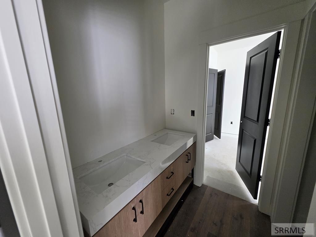 Image 31 of property listing at 672 S Cutler Avenue, Sugar City, ID 83448