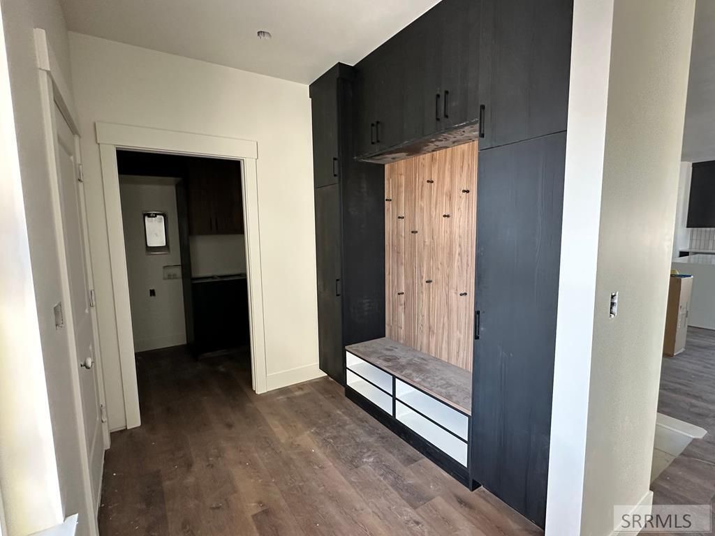 Image 5 of property listing at 672 S Cutler Avenue, Sugar City, ID 83448