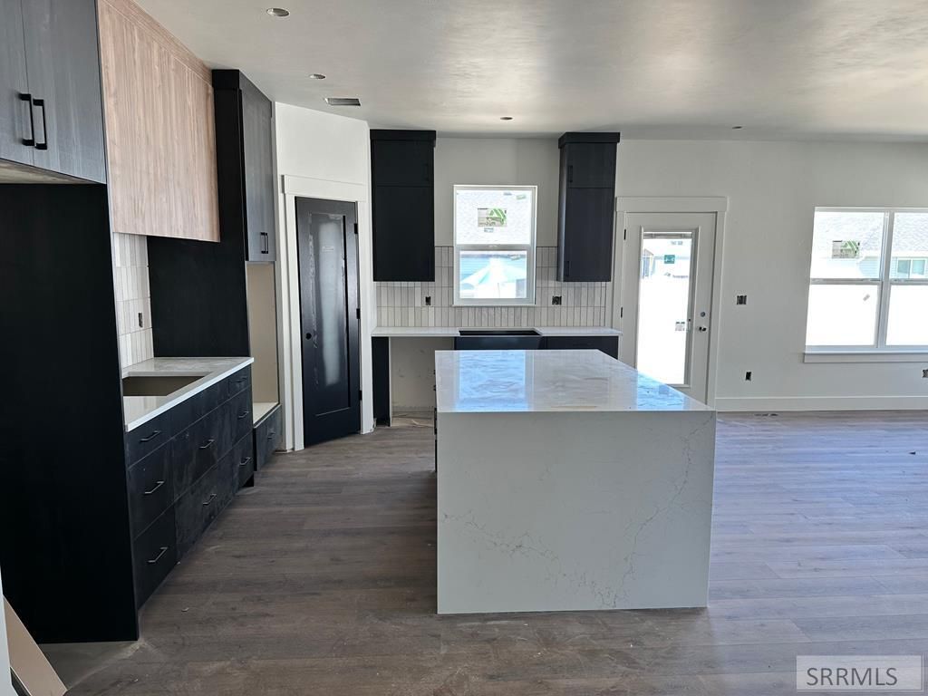 Image 8 of property listing at 672 S Cutler Avenue, Sugar City, ID 83448