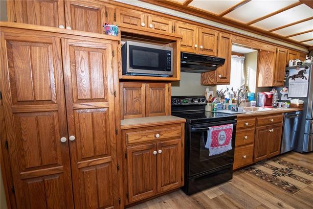 33108 E Hammond Road, Lone Jack, MO 64070