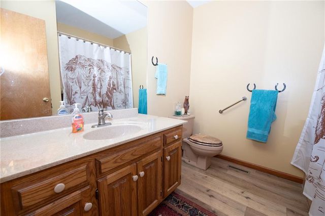 33108 E Hammond Road, Lone Jack, MO 64070