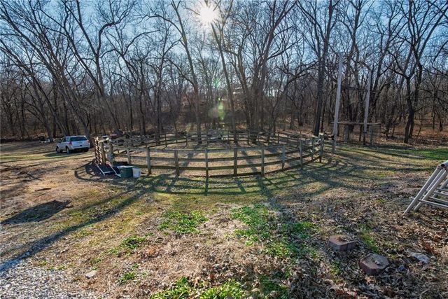 33108 E Hammond Road, Lone Jack, MO 64070