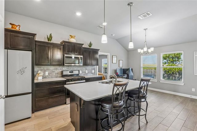 3440 Pagoda Pead Drive, Yukon, OK 73099