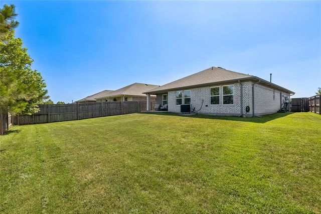 3440 Pagoda Pead Drive, Yukon, OK 73099