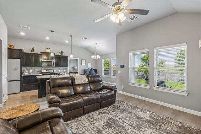 3440 Pagoda Pead Drive, Yukon, OK 73099