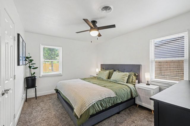 411 E Tucker Boulevard, Arlington, TX 76010