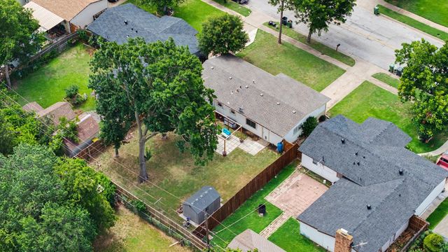 411 E Tucker Boulevard, Arlington, TX 76010
