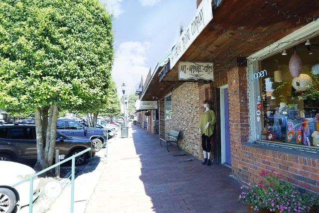 25 Juleann Lane, Pittsboro, NC 27312