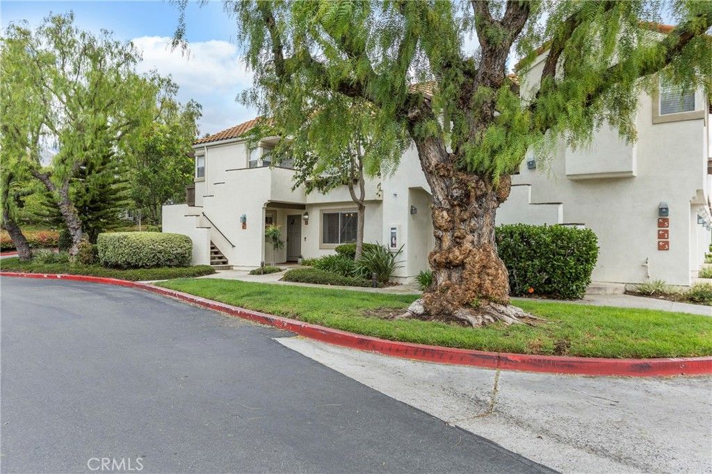 Image 1 of property listing at 1 Via Garceta, Rancho Santa Margarita, CA 92688