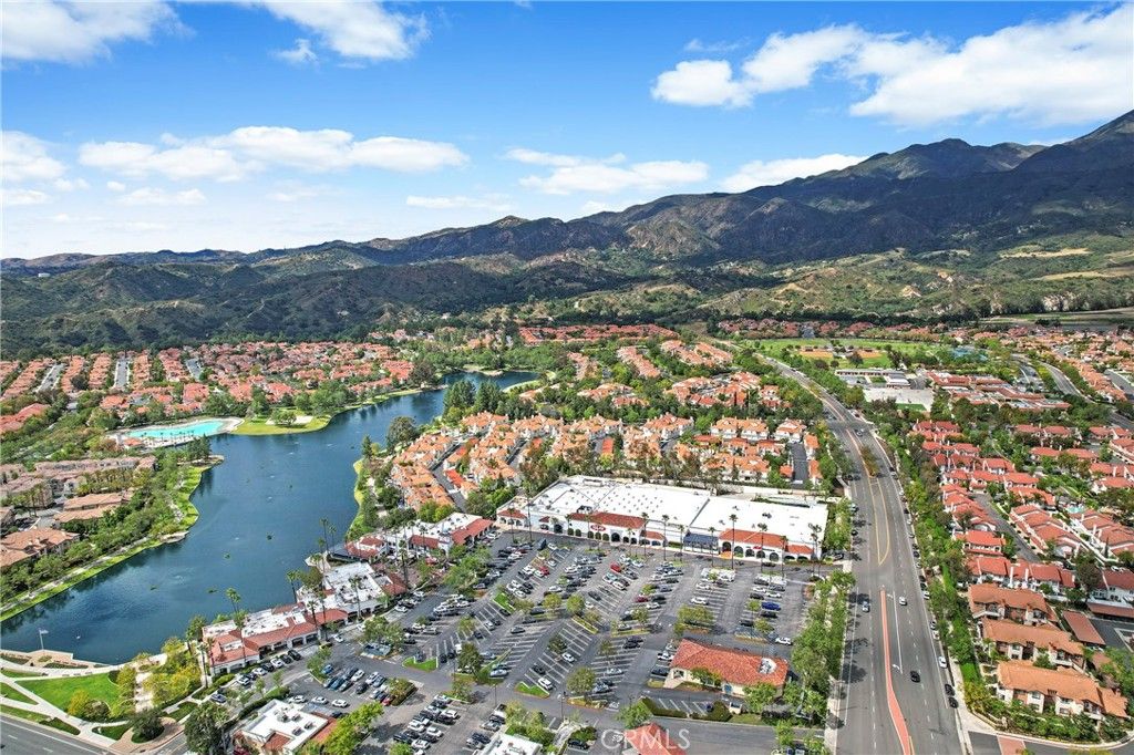 Image 32 of property listing at 1 Via Garceta, Rancho Santa Margarita, CA 92688