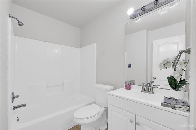 2110 Eagle Landing Drive, Edinburg, TX 78542