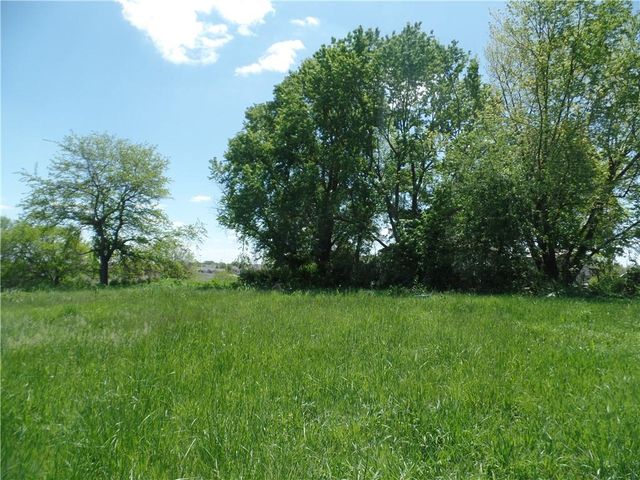 9121 NW Old Stagecoach Road, Kansas City, MO 64154