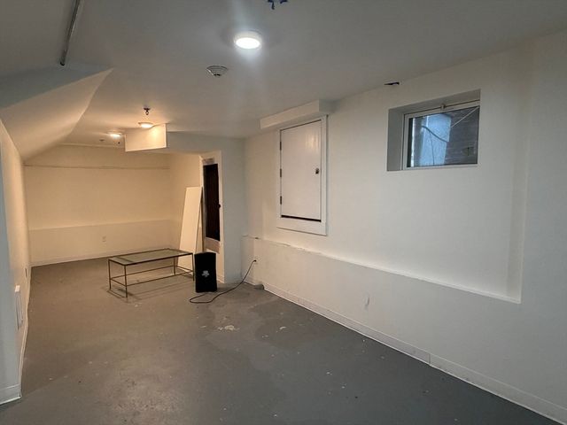 830 Huntington Ave 1, Boston, MA 02115