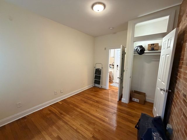 830 Huntington Ave 1, Boston, MA 02115