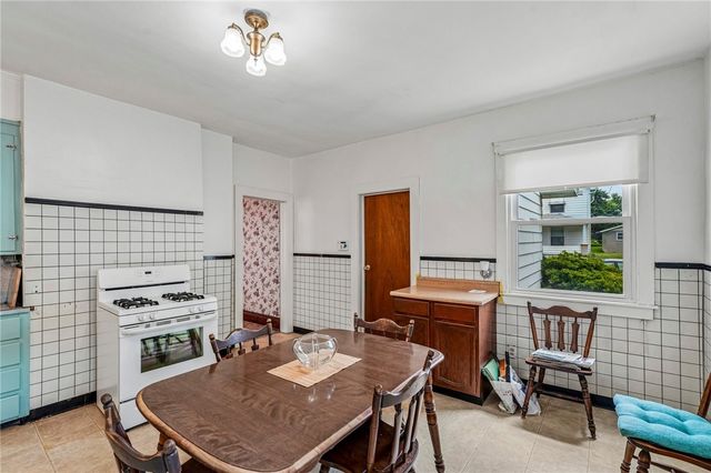 1612 Hanna St, New Castle, PA 16102