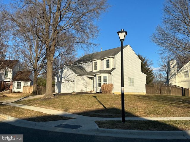 1012 BRODERICK DR, Oxon Hill, MD 20745