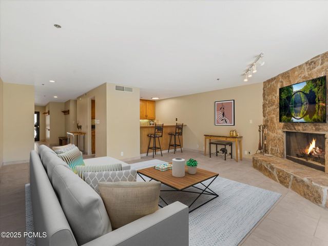 1574 N Deer Valley Drive N Drive, Park City, UT 84060